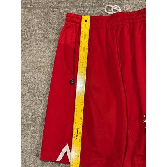 Air Jordan Medium Basketball Shorts Chicago Bulls  (C1) - Picture 3 of 5